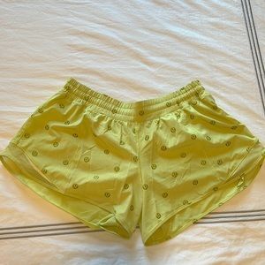 Lululemon Hotty Hot Low-Rise Shorts 4 Inch